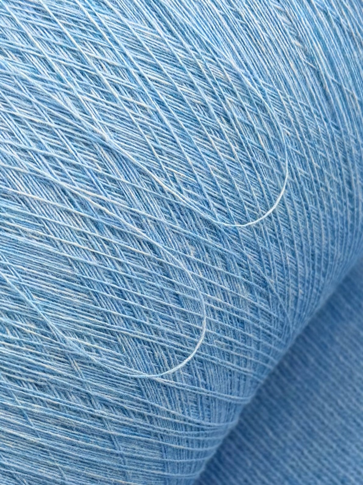 Papi Fabio Silte 1/15 – Filato Merino Supergeelong Azzurro chiaro melange 9870